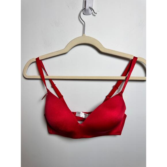 Brand New B. Tempt'd Wire Free Red T-Shirt Bra women's 32C - Picture 1 of 8